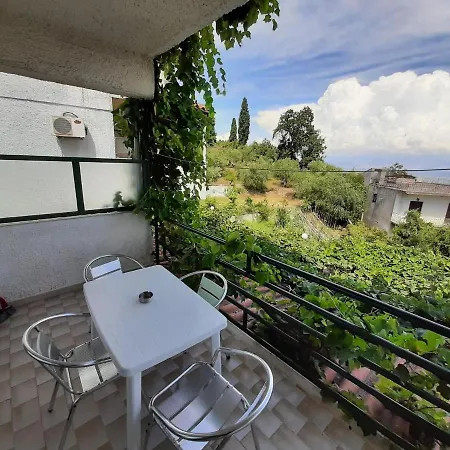 In Near Beaches & Pool * Benitses (Corfu)