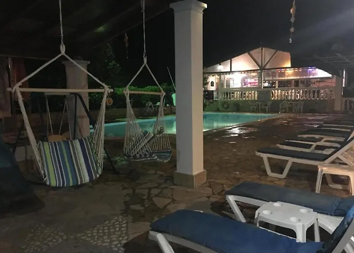 Appartement In Near Beaches & Pool